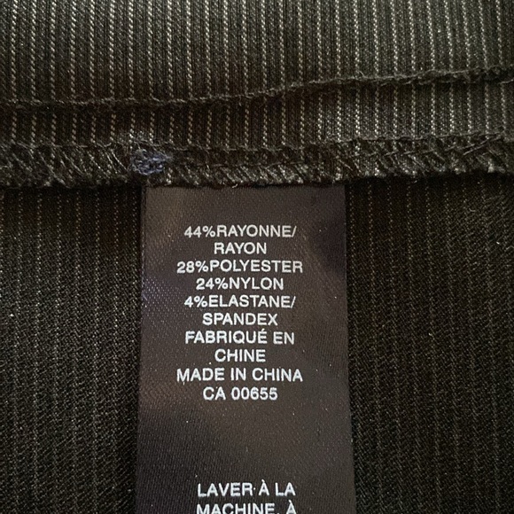 Reitmans Skirt - size 13 - Picture 6 of 6